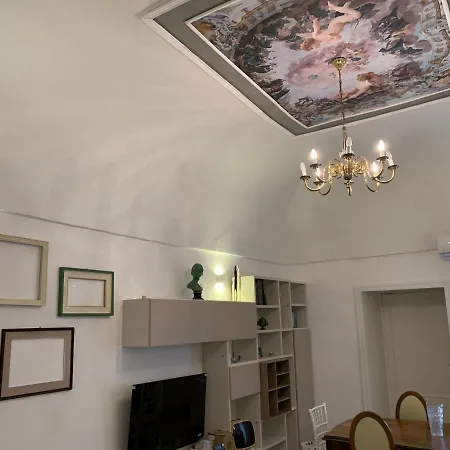 Geometric Hermes Bianca Palo del Colle