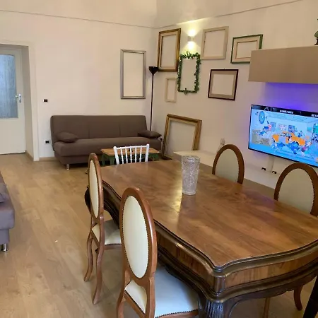 Pensión Geometric Hermes Bianca