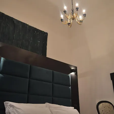 Pensión Geometric Hermes Bianca 4*