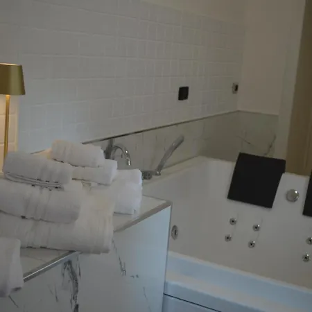 Geometric Hermes Bianca 4* Palo del Colle