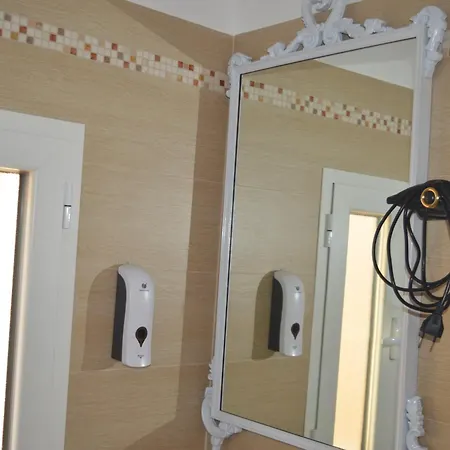 Pensión Geometric Hermes Bianca Palo del Colle