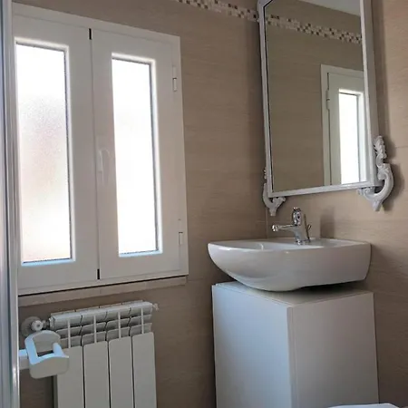 Geometric Hermes Bianca Pensjonat Palo del Colle