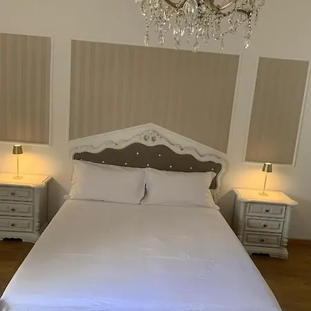 Maison d'hôtes Geometric Hermes Bianca 4*