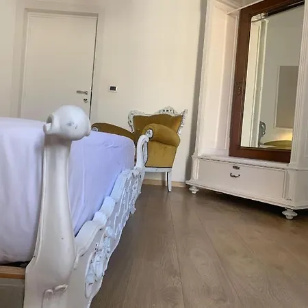 Geometric Hermes Bianca 4* Palo del Colle