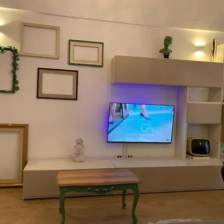 Geometric Hermes Bianca 4*