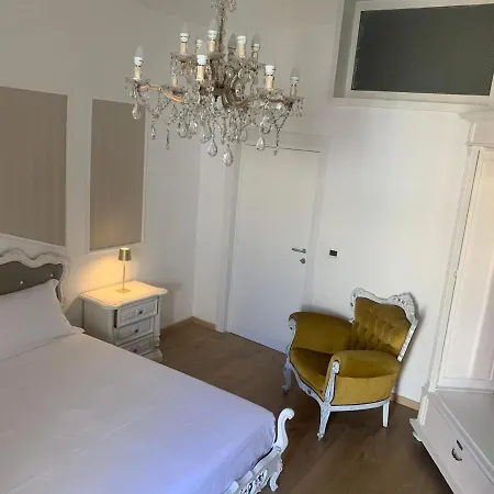 Maison d'hôtes Geometric Hermes Bianca 4*